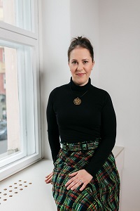 Julia Bandov Julia Bandov