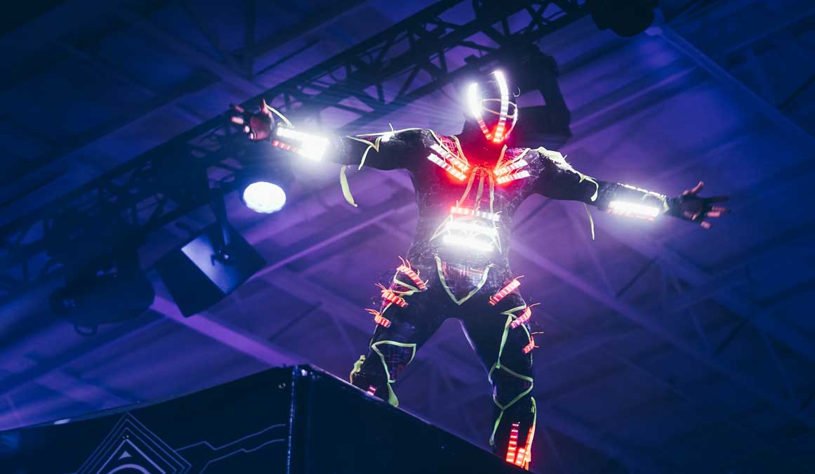 KI-Risiken absichern: So schützt eine Cyber-Versicherung Ihr Business KI-Risiken absichern: So schützt eine Cyber-Versicherung Ihr Business